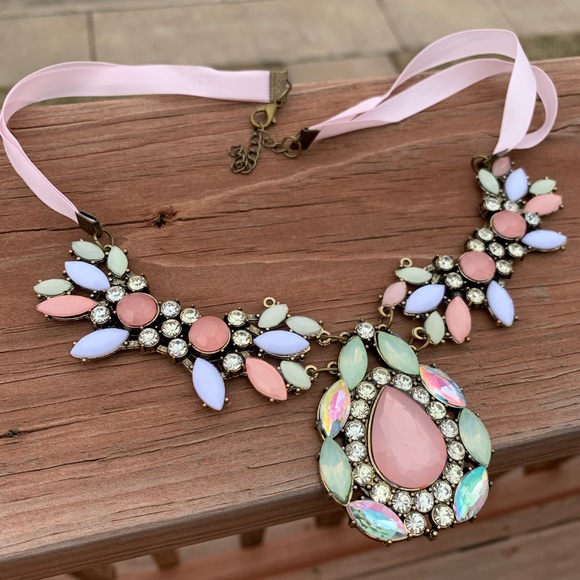 Jewelry - Pink Green White Jeweled Teardrop Necklace